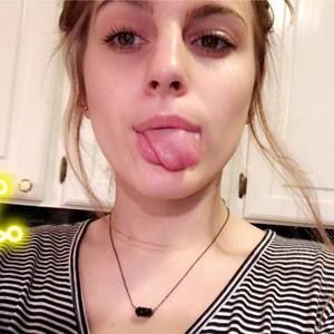 Meet your Posher, Abigail